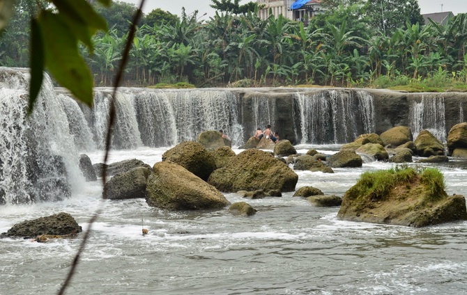 Melancong Ke Curug Parigi di Kota Bekasi, Air Terjun Niagaranya Indonesia